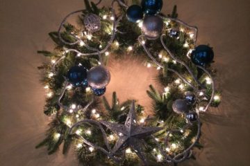 An image of a hanging Christmas wreath